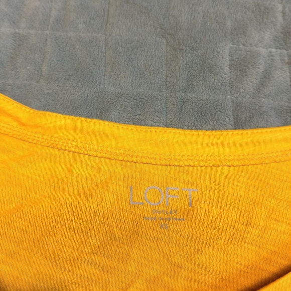 NWT Loft Outlet Short-Sleeve T-Shirt, Ruffle Sleeves, Gold, Yellow, Size XS - Picture 4 of 7